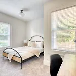 Stay Portland - La Casa Burnside - Local Eateries, Shops, And Bars