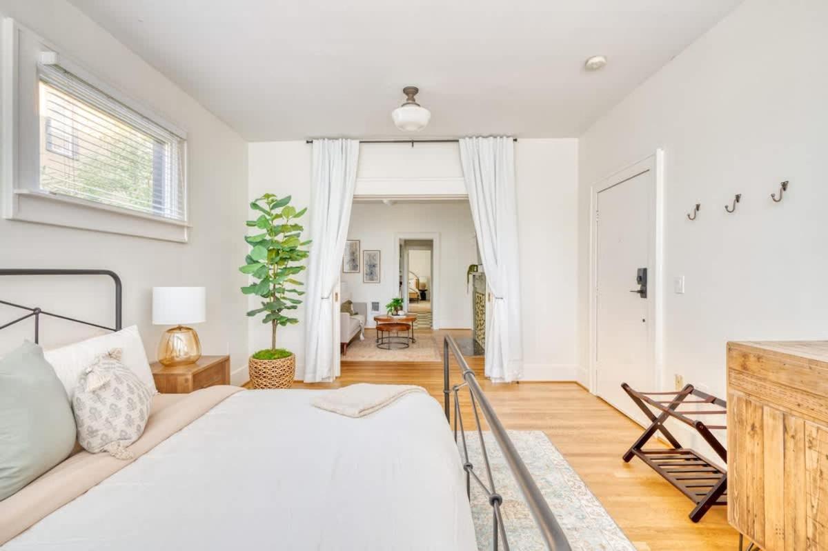 Apartment - La Casa Burnside - Local Eateries, Shops, And Bars