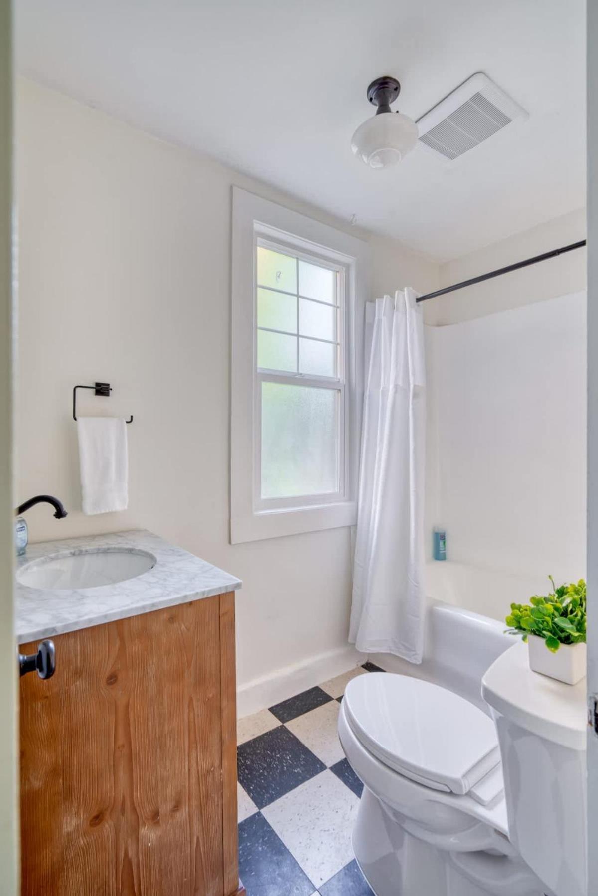 Apartment - La Casa Burnside - Local Eateries, Shops, And Bars