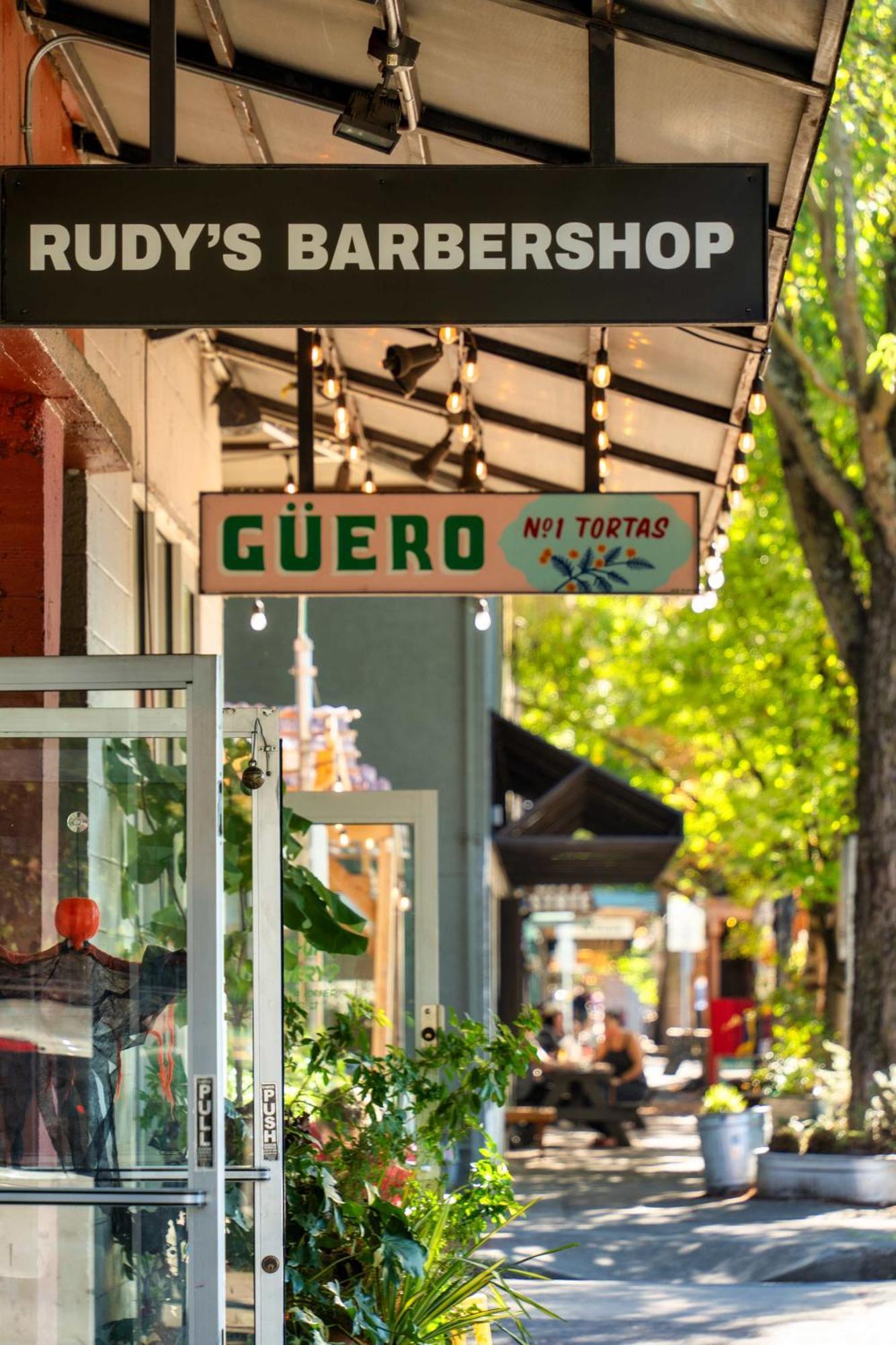 Apartment - La Casa Burnside - Local Eateries, Shops, And Bars Portland